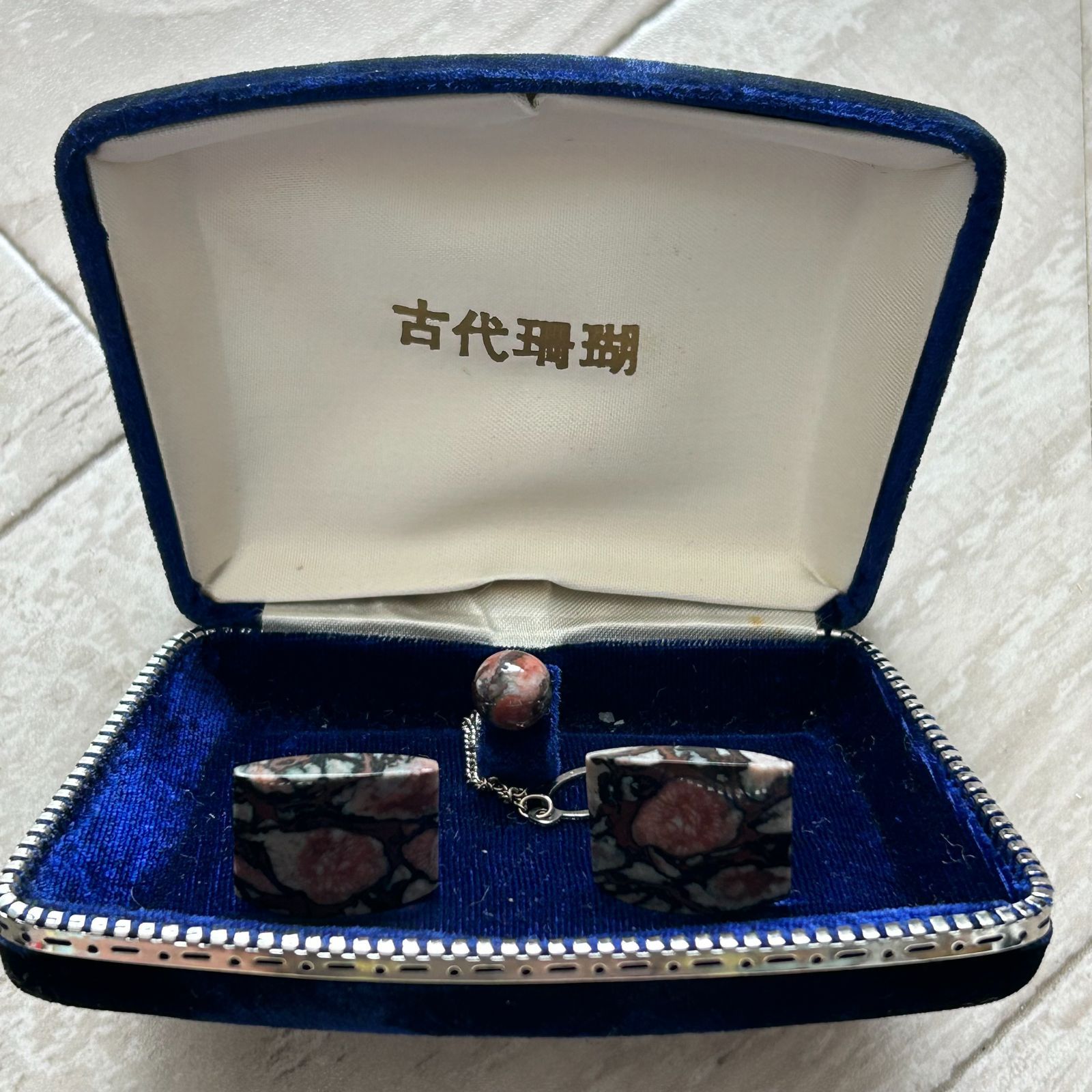 珊瑚 ネクタイピンとカフスのセット 金魚 本珊瑚 ネクタイピン カフスセット - メルカリ