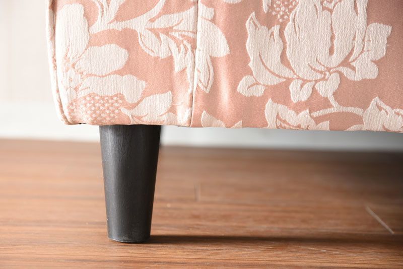 ピンクｘ白の花柄 ３人掛けソファー３人掛け