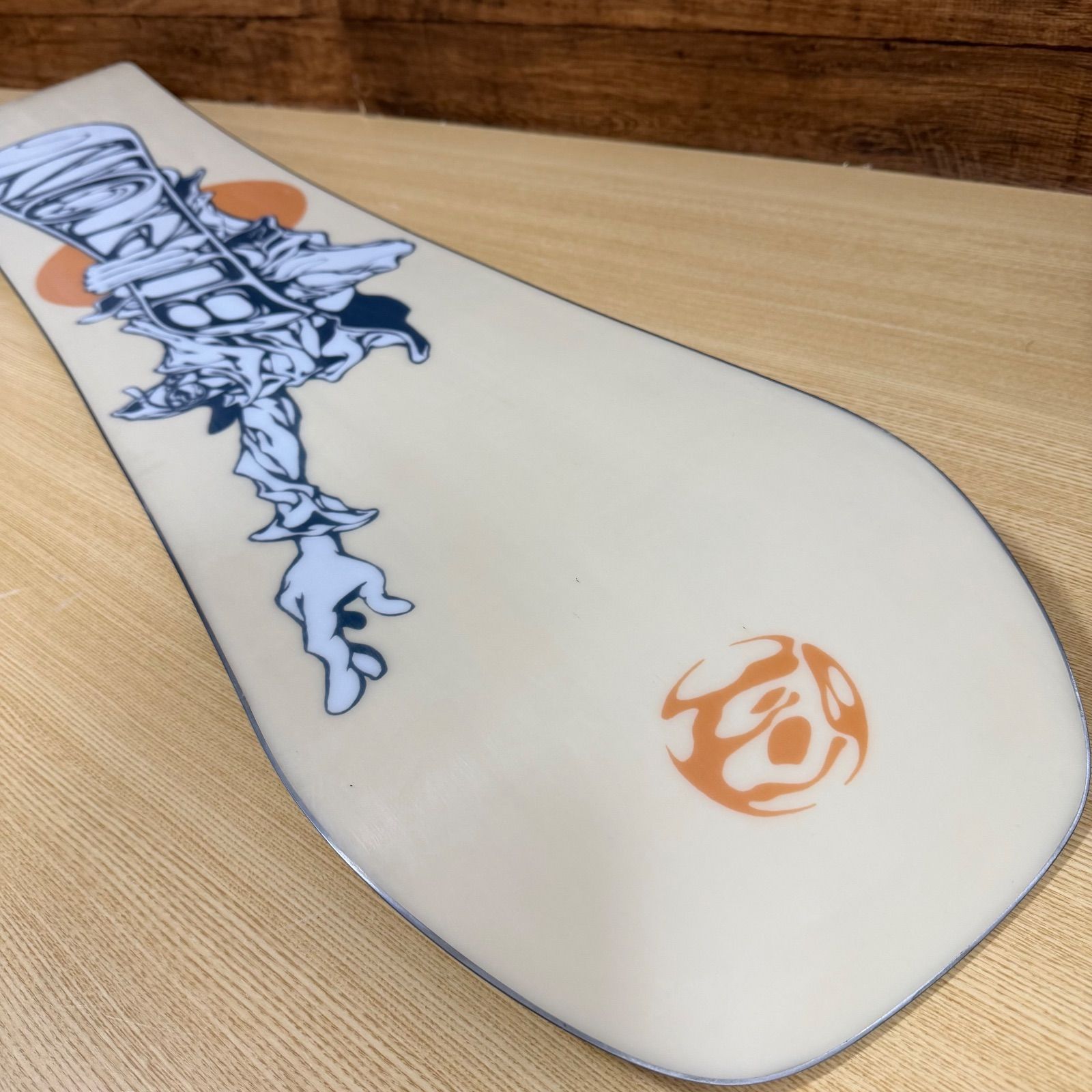 Burton Free Thinker 157 バートン Men's Burton Free Thinker Camber Snowboard | Burton.com Winter 2021 US