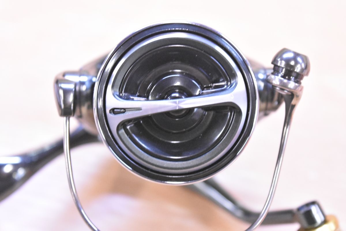 シマノ 22 ステラ C3000XG ウッドノブ 付き SHIMANO STELLA シーバス SLJ ヒラメ 河川 船 サーフ 釣り 等に WWW_SUPERTOOLSSHOP_NL