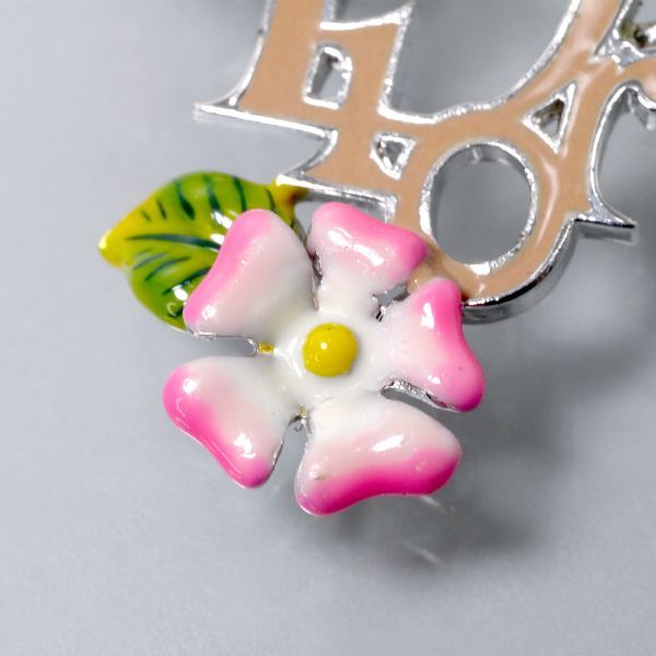 Dior Vintage ハイビスカスモチーフ ロゴブローチ（ピンク