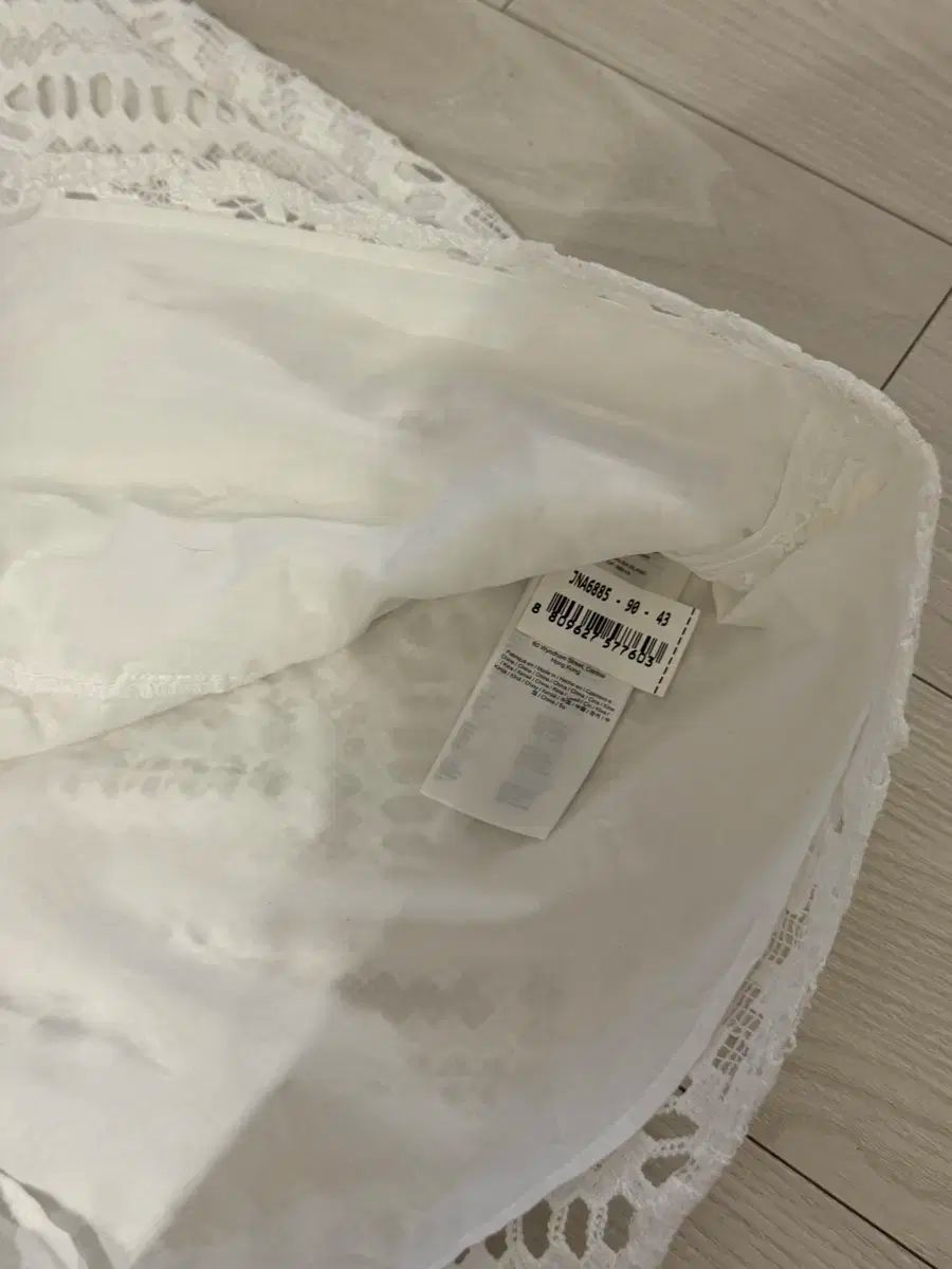 美品　maje マージュ ワンピース　白 極美品⭐️Majeマージュ ワンピース 美品 maje マージュ ワンピース 白