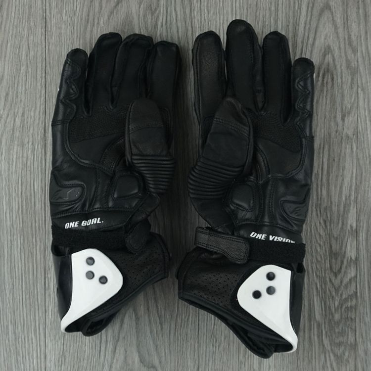 ブラック+ホワイト バイク手袋 レーシンググローブ バイク真皮
