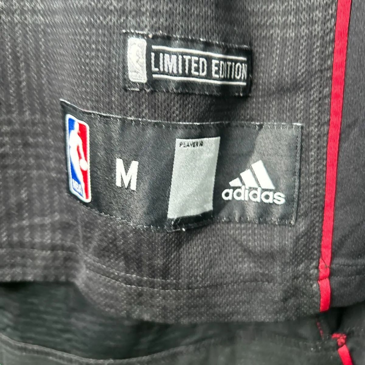 adidas・NBA】MIAMI HEAT 背番号6 JAMES チームゲームシャツ タンク 