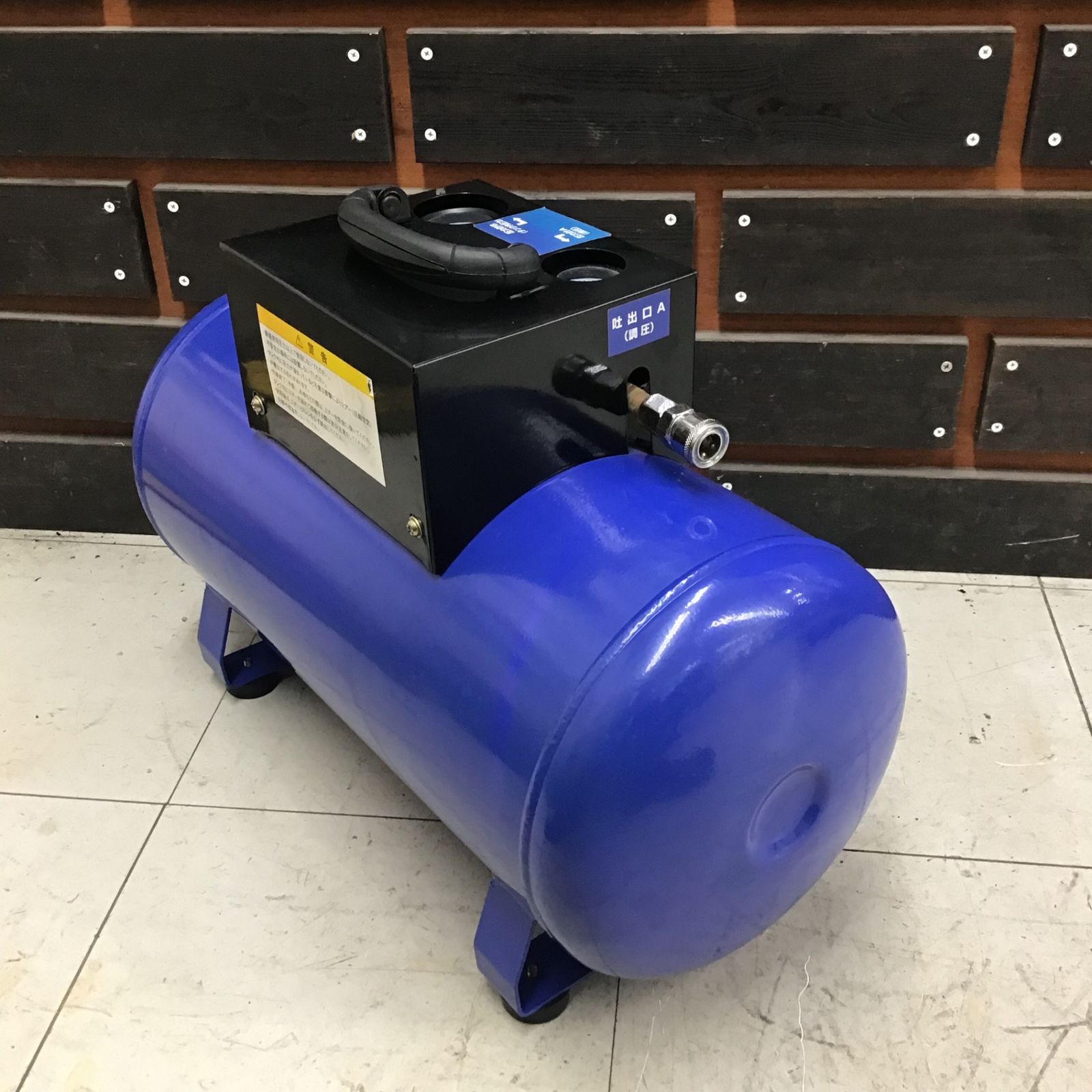 アネスト岩田 CHST-25 補助タンク【野田愛宕店】【店頭取引限定】【中古】管理番号：ITCNLD8V4AVE アネスト岩田キャンベル エアーコンプレッサー用 補助タンク CHST-25
