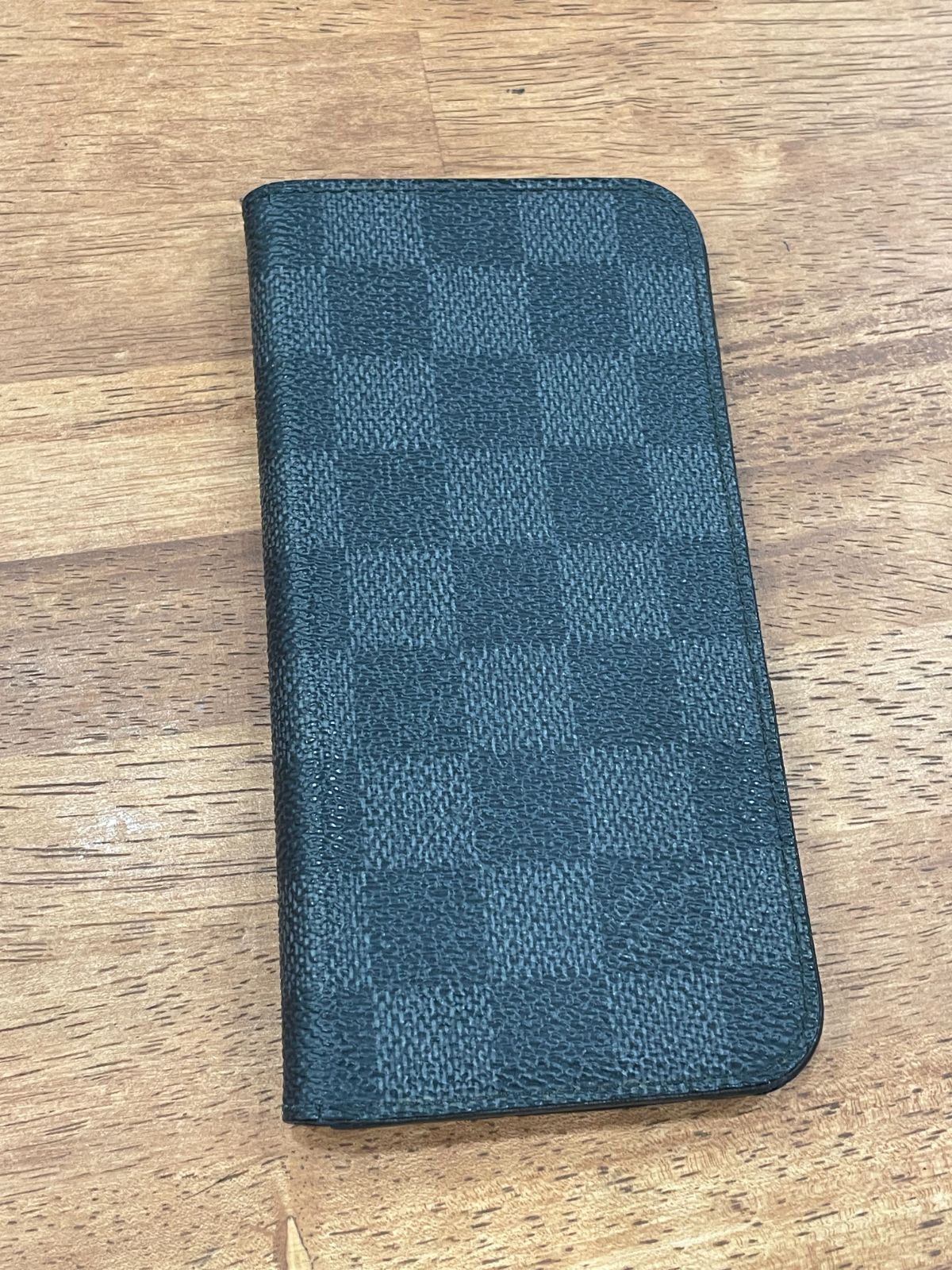 ルイヴィトン ダミエグラフィット エテュイ B25070522