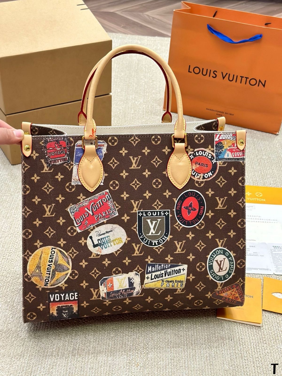 新品未使用 箱付  LOUIS VUITTON ノベルティトートバッグ 専用ページ