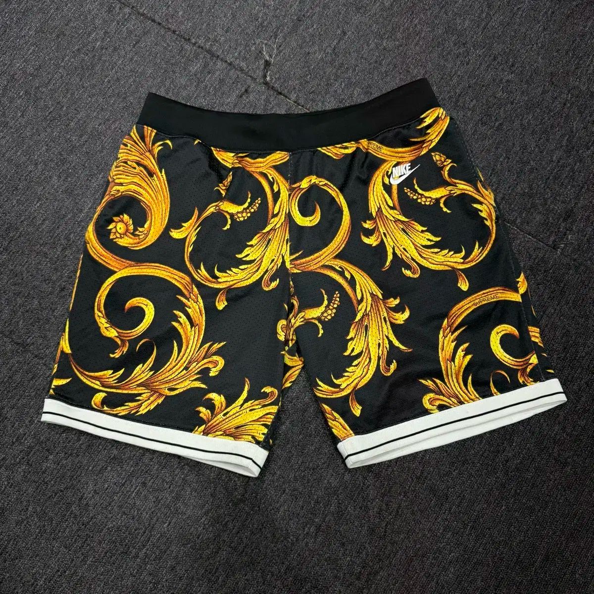 Nike ナイキ x Supreme シュプリーム ポンポジット ショートパンツ