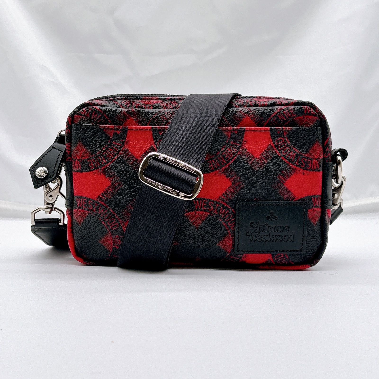 Vivienne Westwood ショルダーバッグ レッド/ブラック Vivienne Westwood ショルダーバッグ レッド/ブラック Vivienne