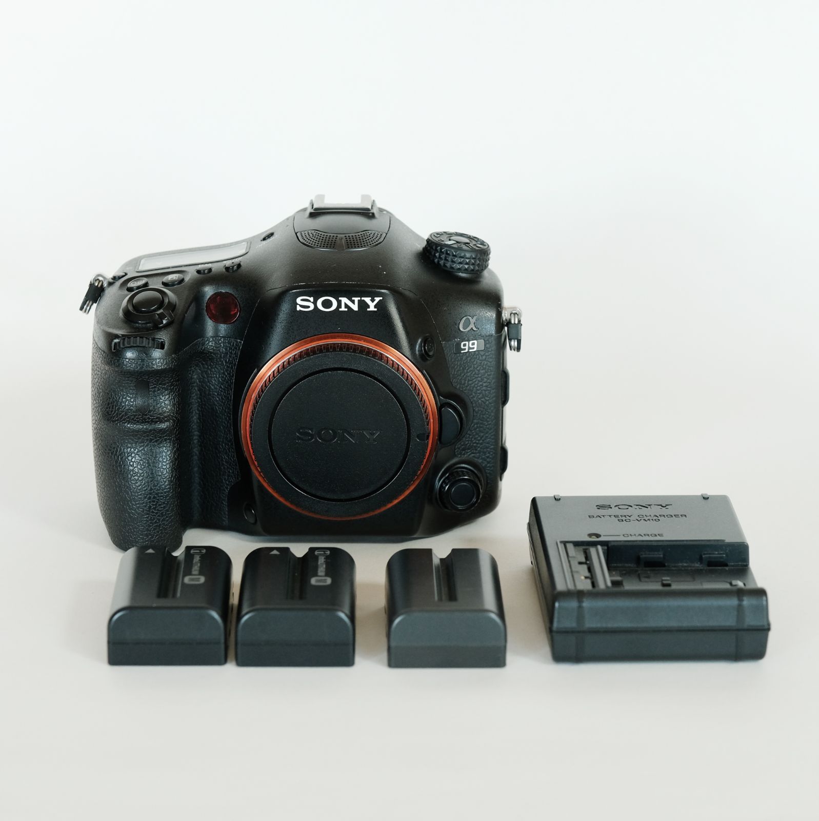 バッテリー3個付] SONY α99（SLT-A99V）/ デジタル一眼レフ / ソニーA 