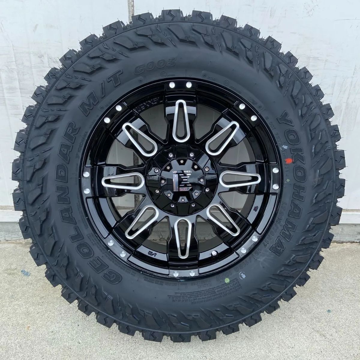 プラド ハイラックス FJ H3 タイヤホイールセット 17インチ
