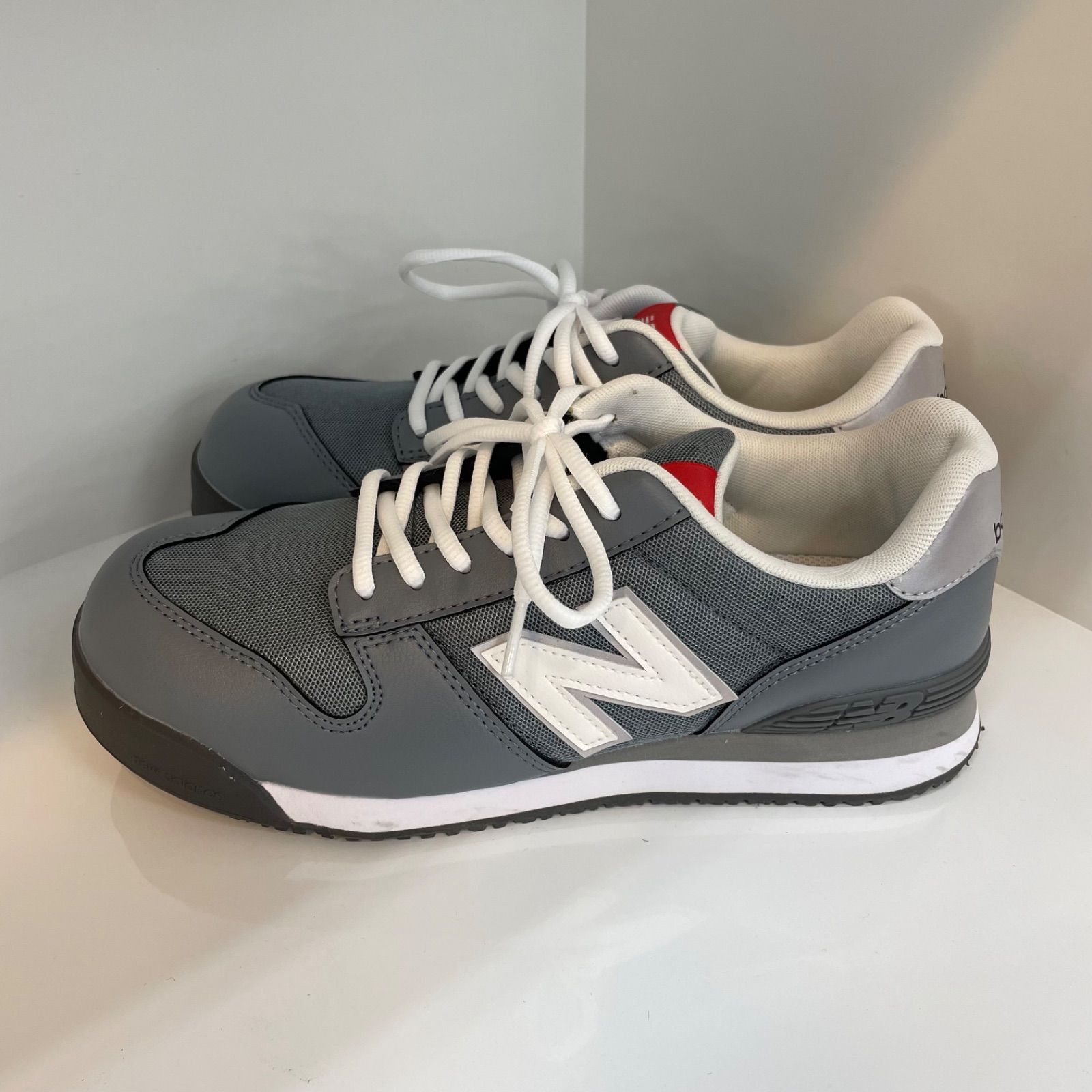 【美品】new balance ニューバランス 安全靴 グレー 25.0cm EEE 平塚店