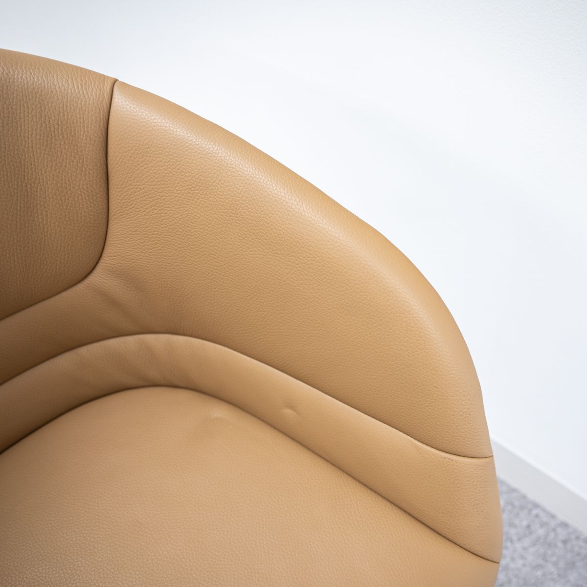 Chair キョウ