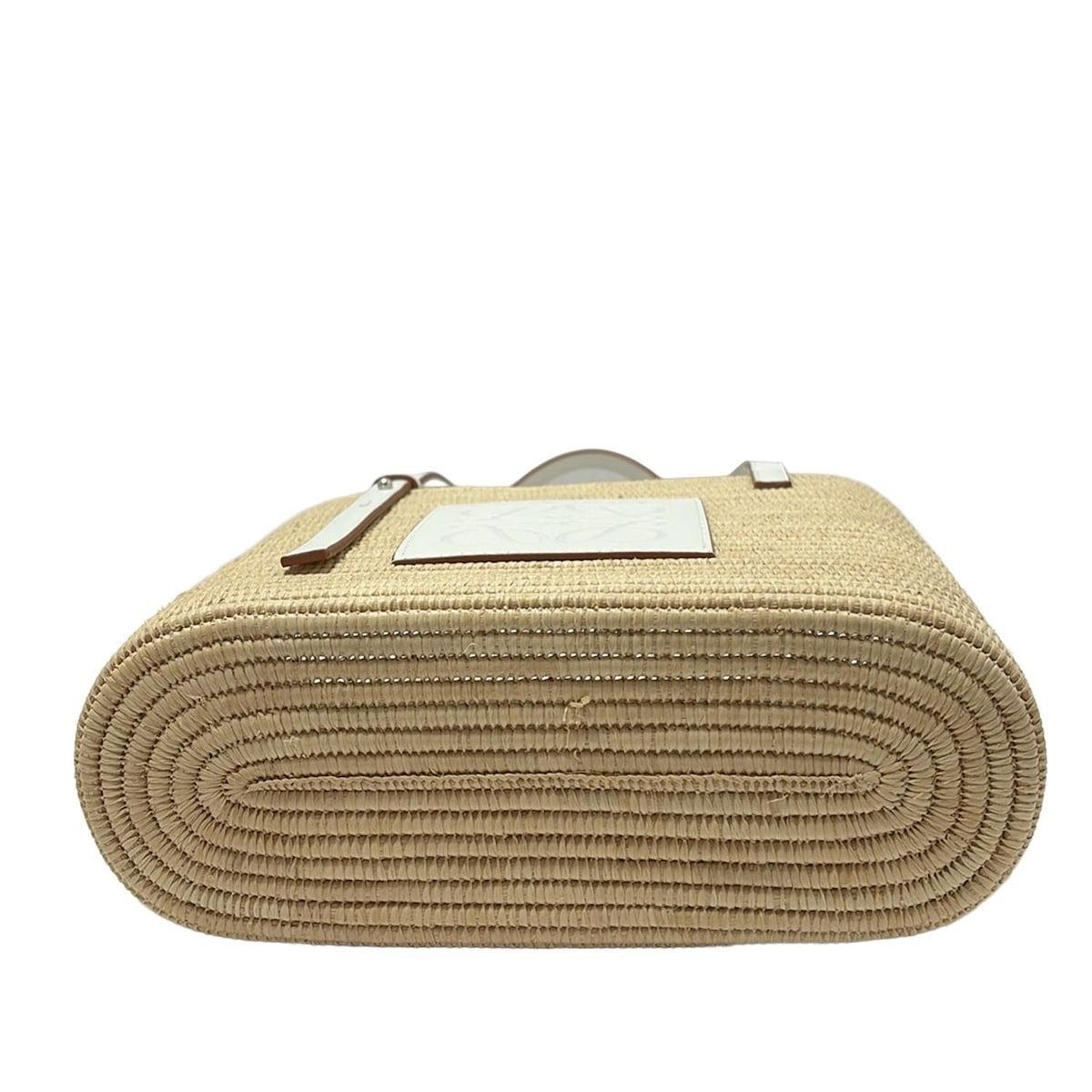 LOEWE ロエベ 白ロゴ入りバスケットバッグ スモール ベージュ LOEWE ロエベ 白ロゴ入りバスケットバッグ スモール - メルカリ