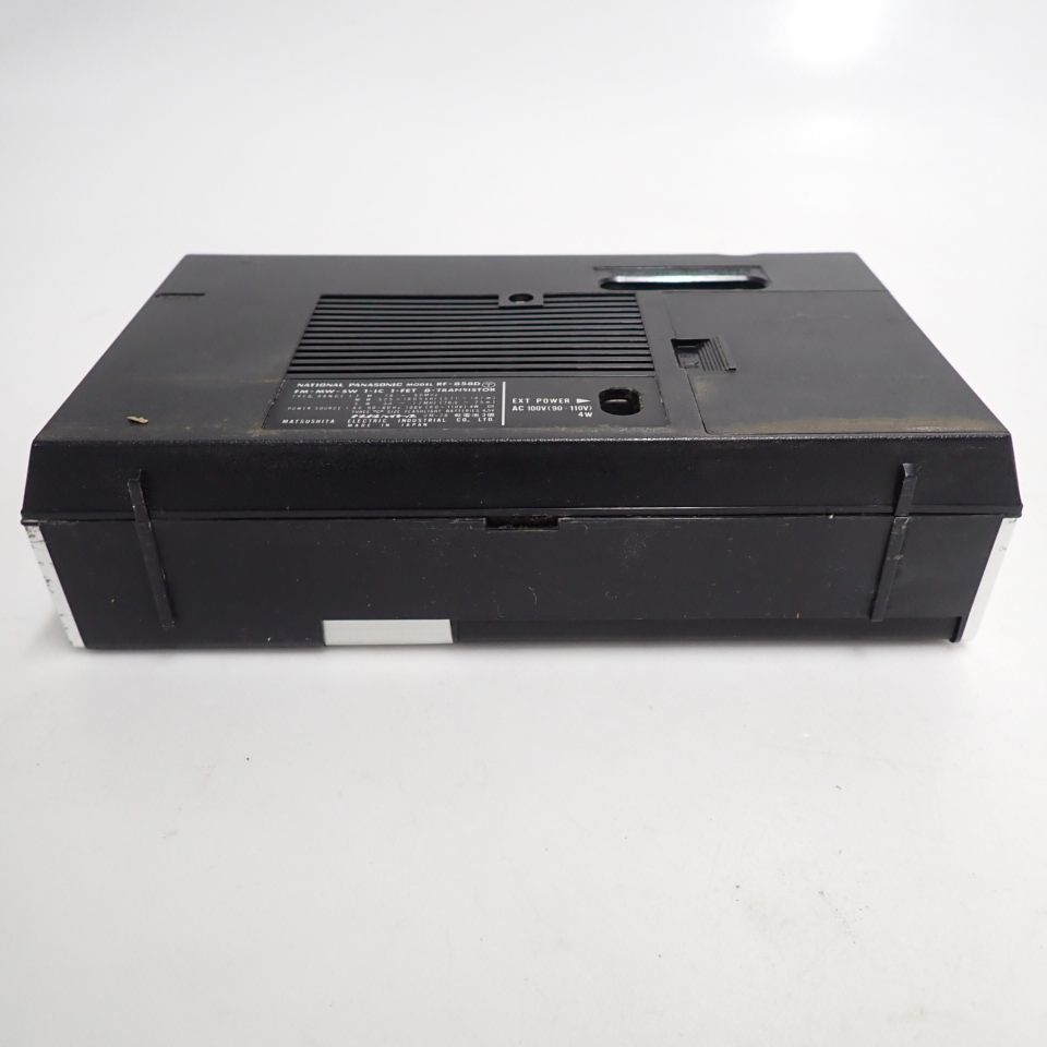 National Panasonic RF-858 GX World Boy National World boy RF 858 National Panasonic AM/FM 3 Band Portable Radio |  Proxibid