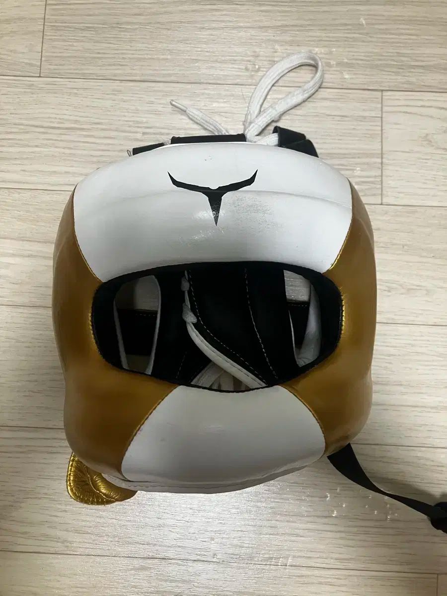 トゥイスコ ボクシング ヘッドギア