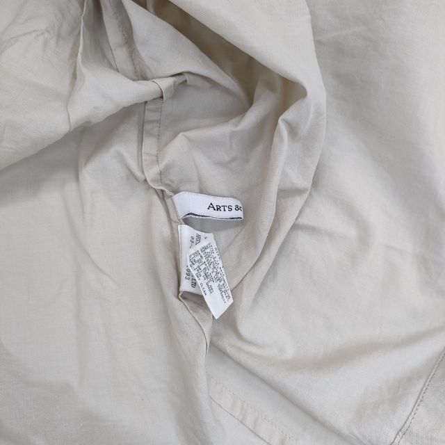 ARTS&SCIENCE バックボタン サイドタック 0221-L6169-0203 ブラウス  