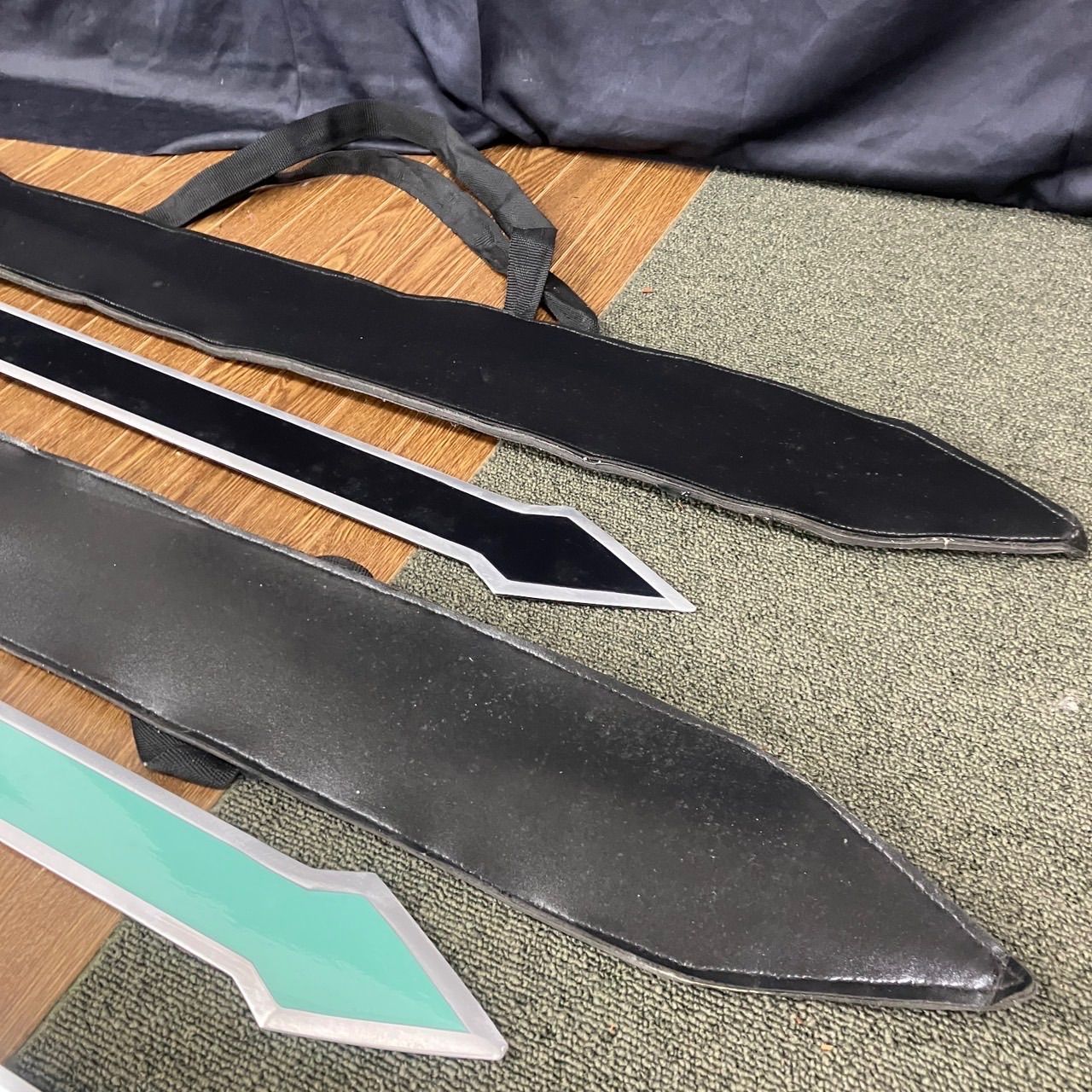 【刀装具・拵え】白鞘　竹光 ２点まとめ品　打刀　脇差　98/103cm 25H6 刀装具・拵え】白鞘 竹光 2点まとめ品 打刀 脇差 98/103cm 25H6