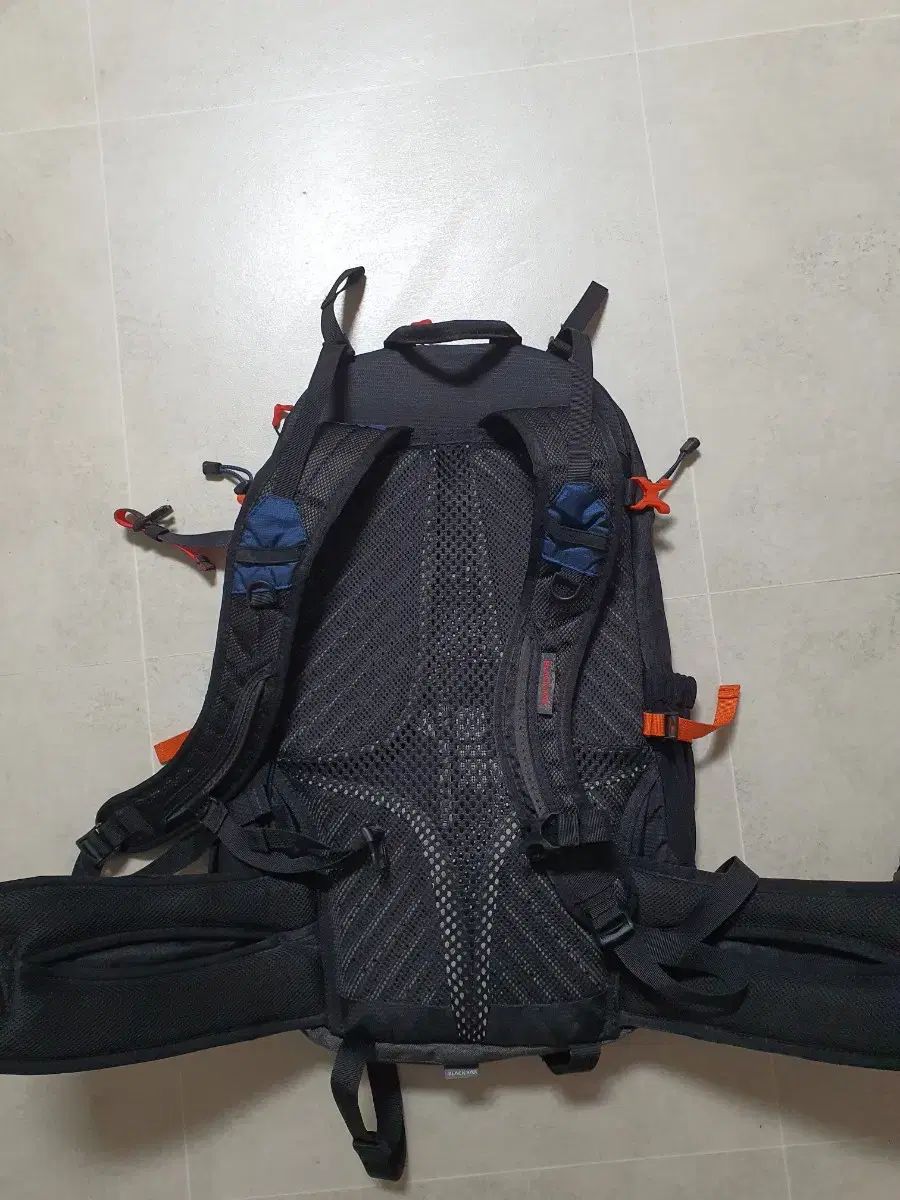 BLACK YAK ブラックヤク 登山リュック 30 L