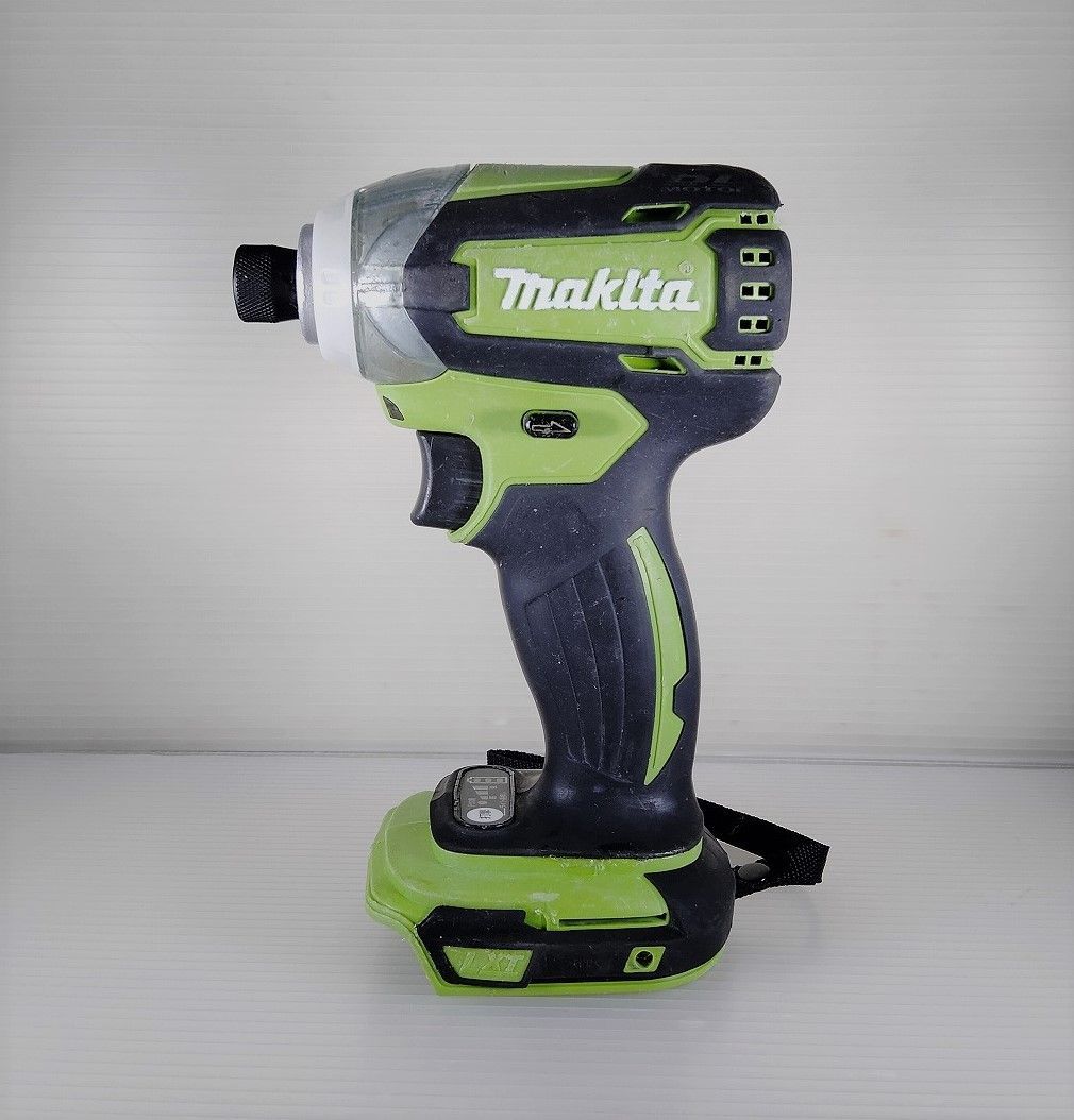 外箱不良宅配便送料無料 マキタ makita インパクトドライバー TD136D