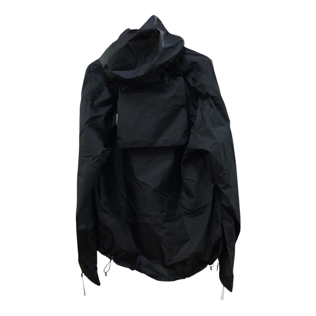 シーピーカンパニー C.P.COMPANY 16CLOW037A 110033A ナイロン シーピーカンパニー C.P.COMPANY 16CLOW037A 110033A ナイロン
