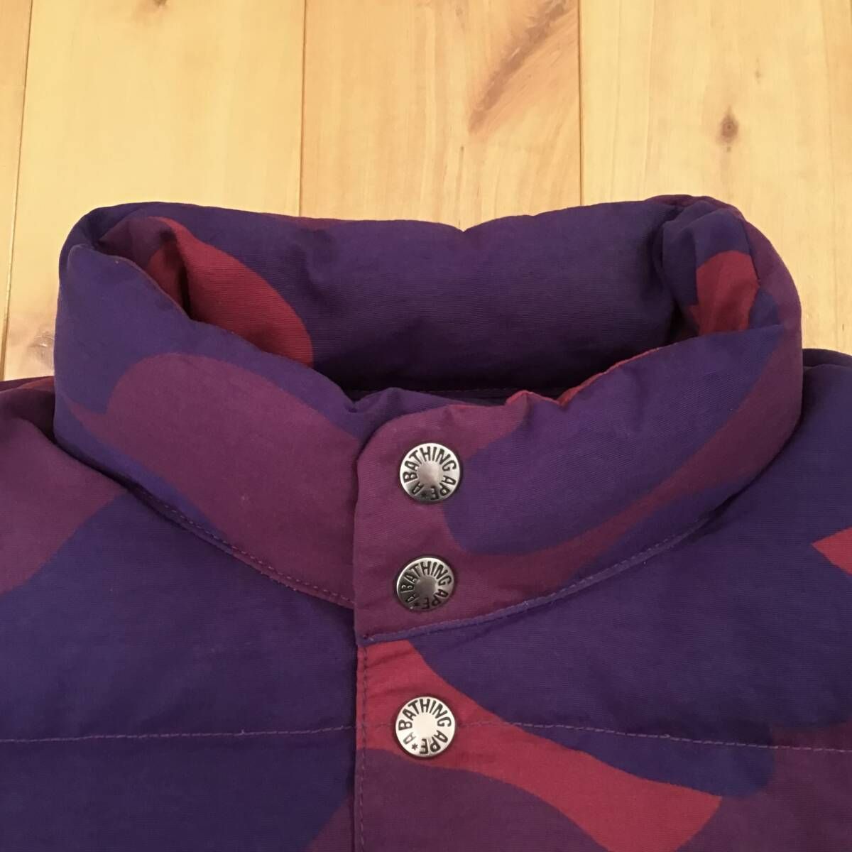 希少品★A BATHING APE ダウンベスト パープル カモ ダウン ベスト Giant Purple camo Mサイズ a bathing ape BAPE
