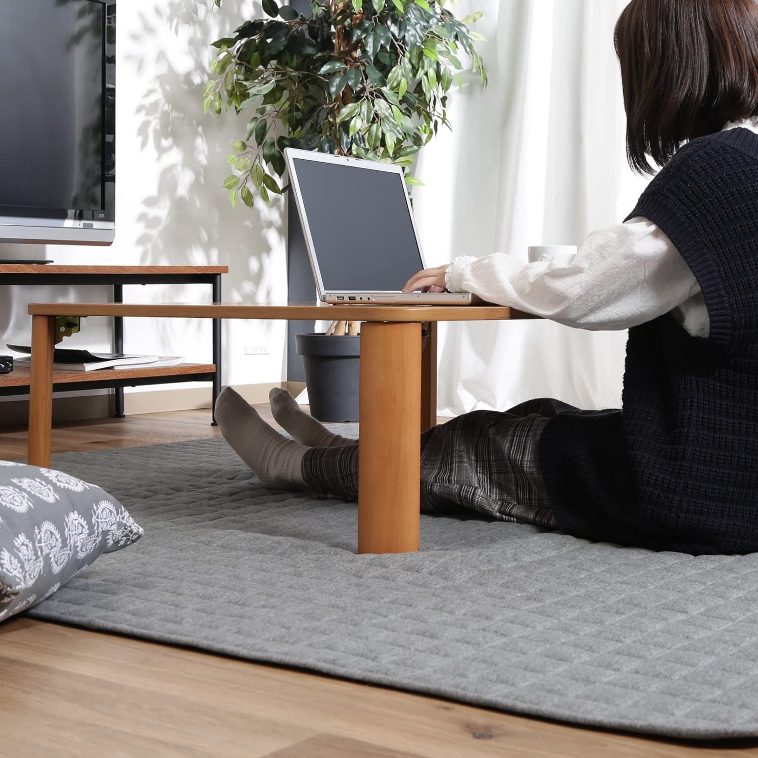 新着商品 幅105×奥行75×高さ32cm 折りたたみテーブル ナチュラル 角が丸い ローテーブル 折れ脚 不二貿易 12844