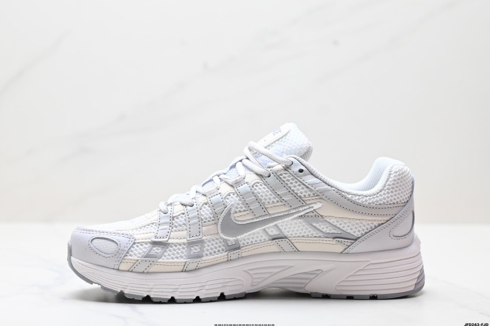 NIKE ☆ INITIATOR CN クラシック ランニングシューズ NIKE公式】ナイキ イニシエーター メンズ ランニング シューズ