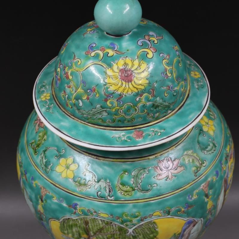 緑地パステル人物松鶴将軍缶 景徳鎮 陶磁器 装飾品 現代工芸品 美術品 置物 緑地パステル人物松鶴将軍缶 景徳鎮 陶磁器 装飾品 現代工芸品