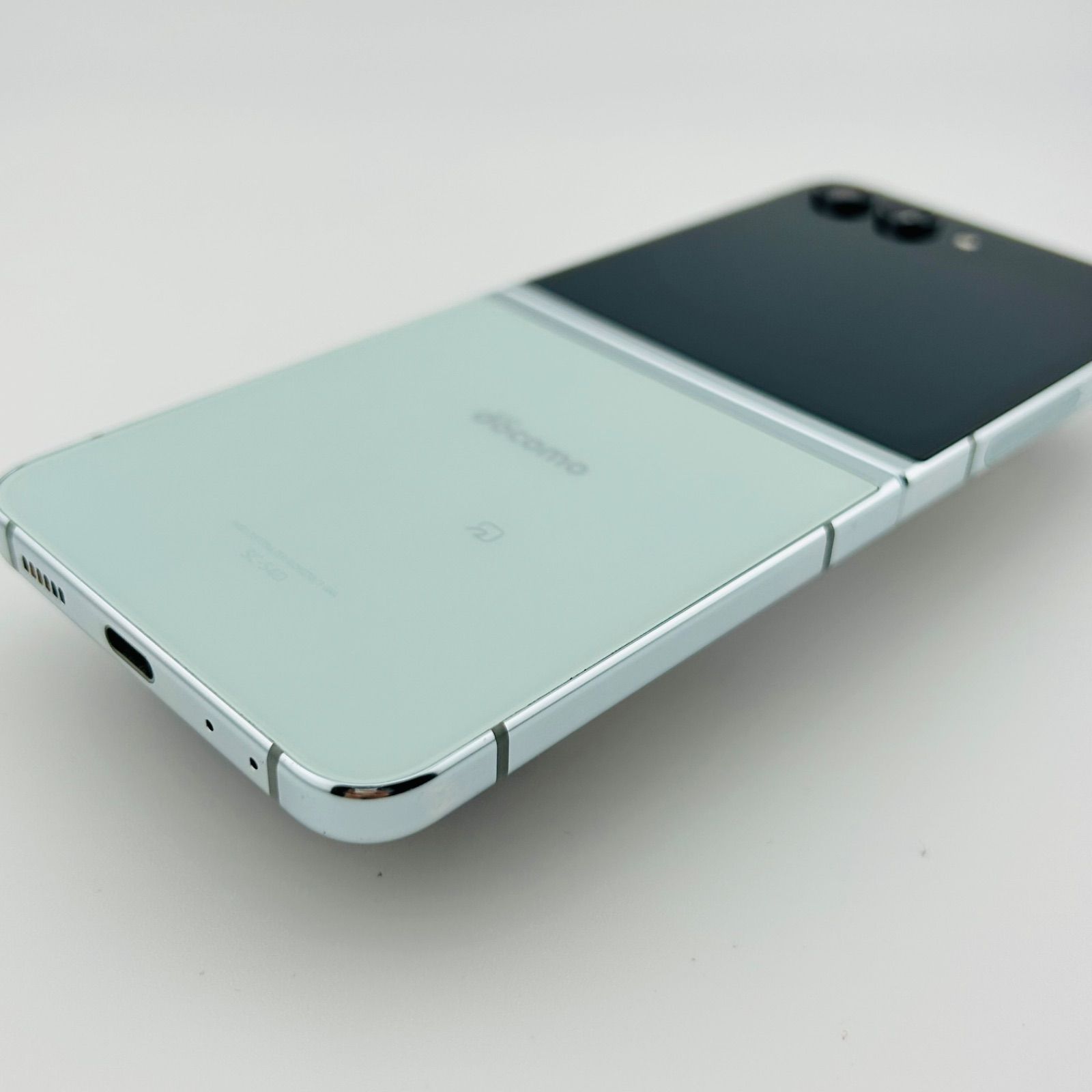 バッテリー良好 Galaxy Z Flip5 256GB ミント SIMフリー(simロック解除 