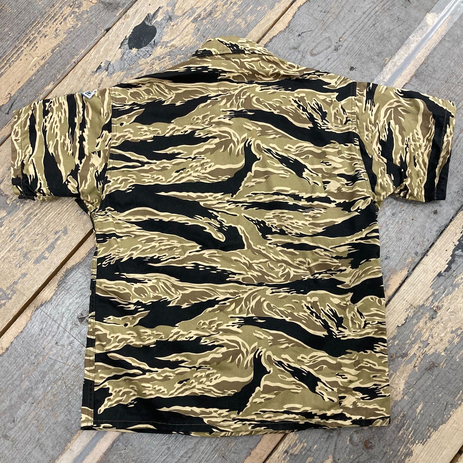 THE REAL McCOY'S (ザ リアルマッコイズ) TIGER SHIRT ADS S/S