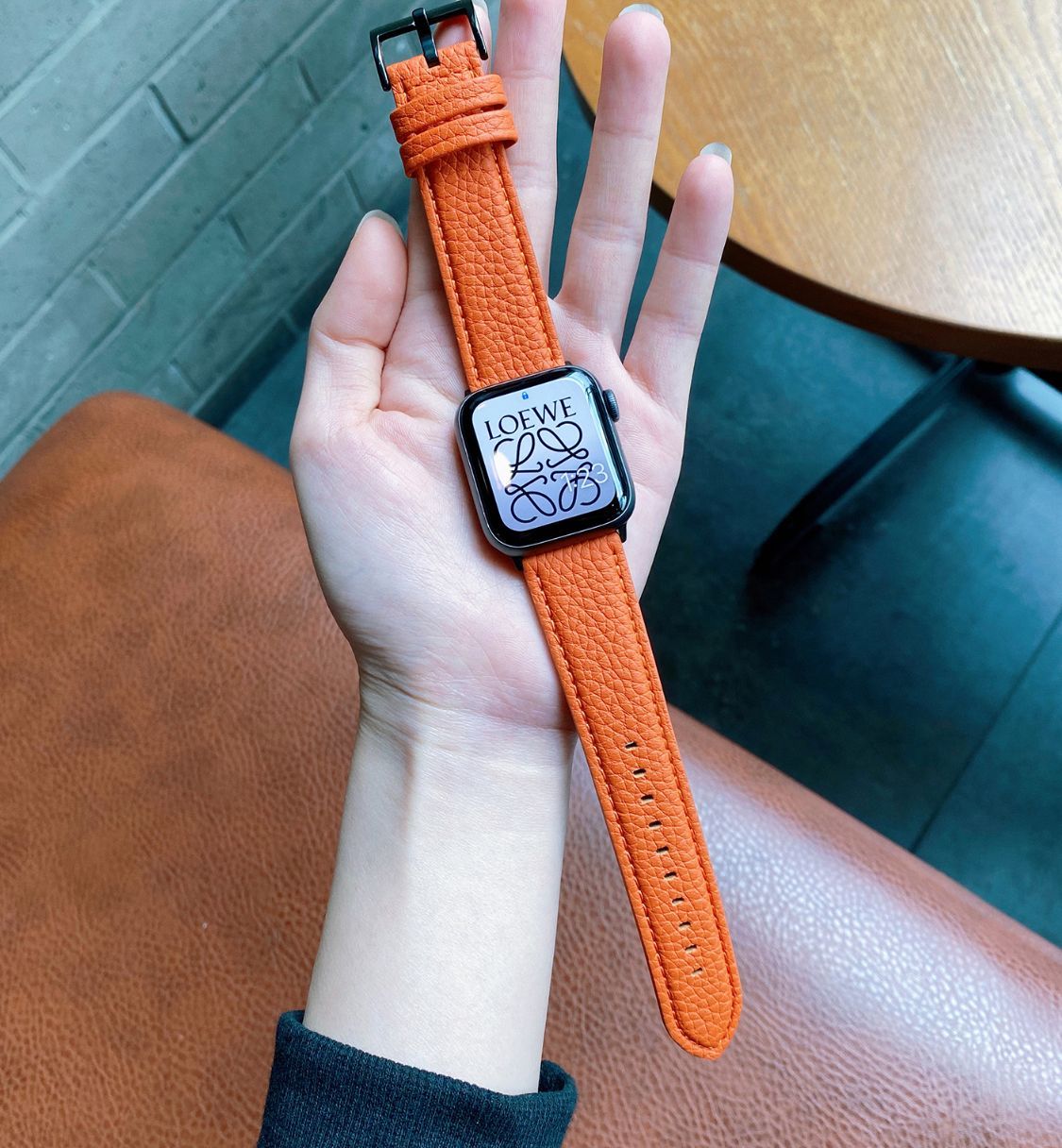 アップルウォッチ Apple Watch バンド レザーバンド オレンジ