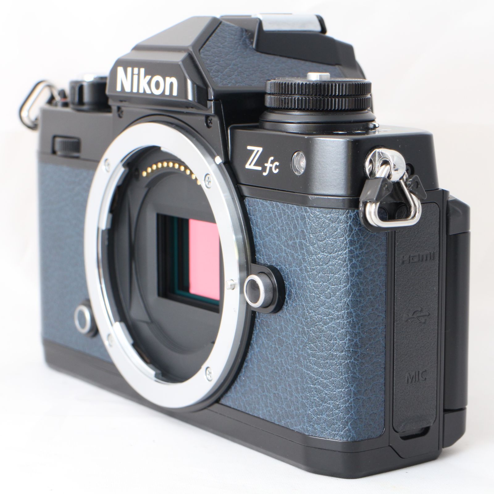 Nikon zfc　本体　美品　ショット数約4900 Zシリーズ（Nikon） 【ショット数3,467枚】ニコン Z fc シルバー