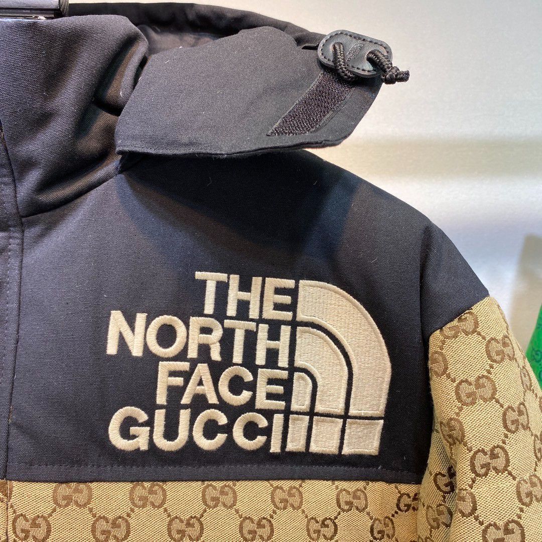 新品未使用　GUCCI × THE NORTH FACE ダウンジャケット