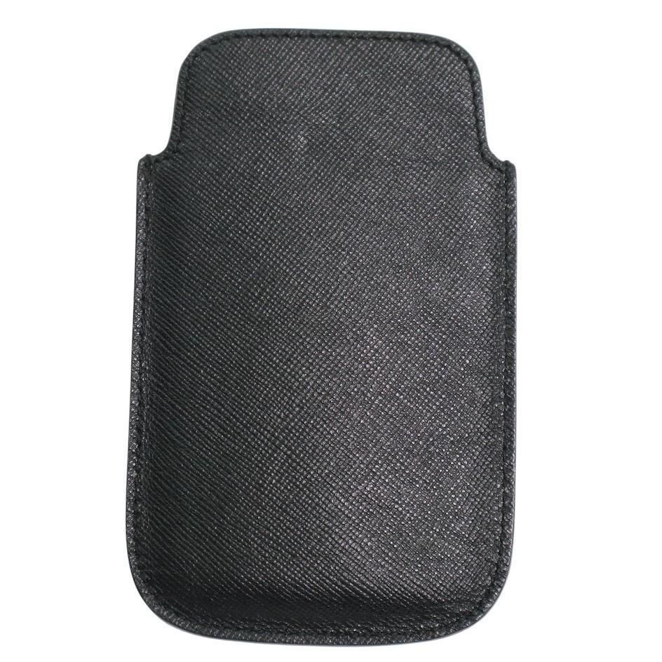 人気 PRADA プラダ スマホケース iPhoneケース 小物入れ 三角ロゴ ロゴ型押し サフィアーノレザー 本革 ブラック メンズ レディース