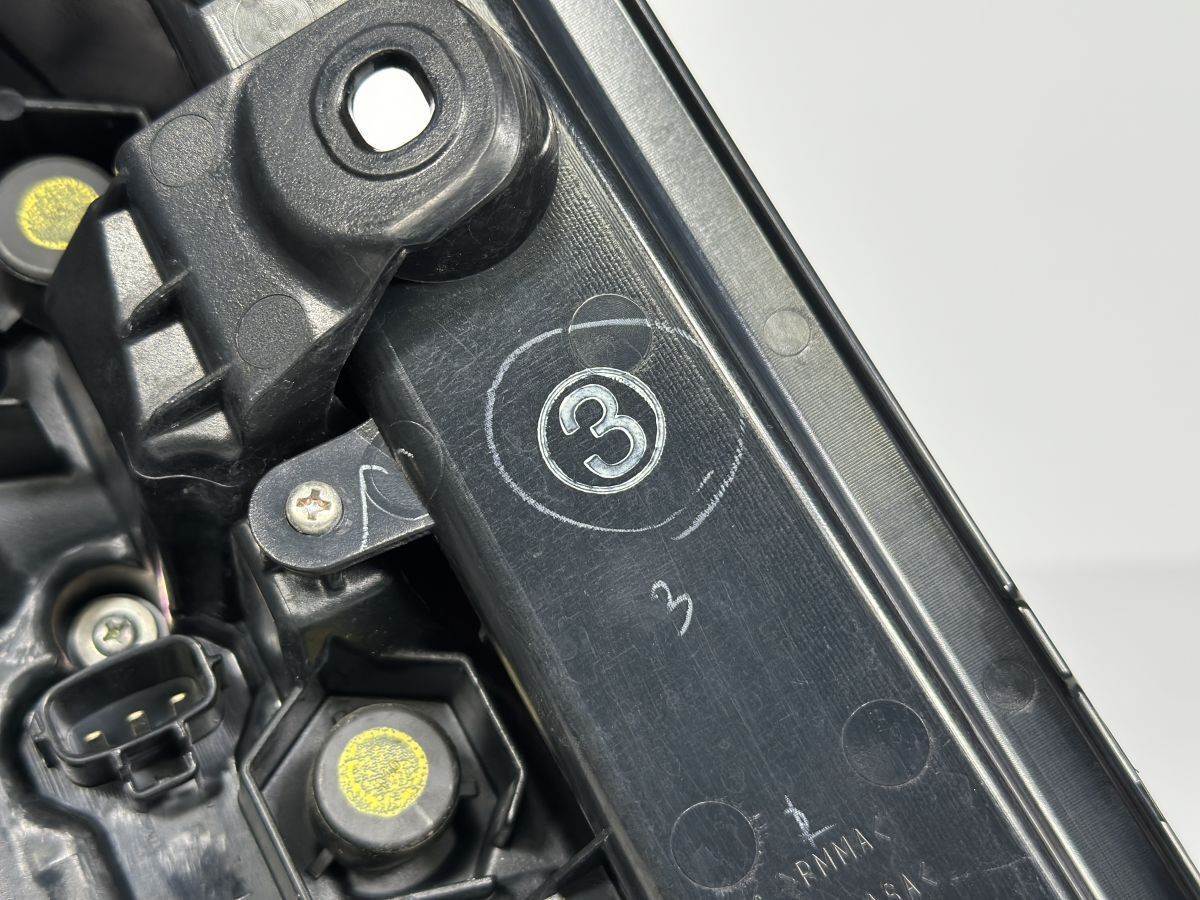 破損キズなし アルファード AGH30W GGH30W 前期 純正 右テールランプ 右テールライト RH LED エアロ用 81551-58130 58-68 3 管理31493 FFCRYSTALESIA_COM