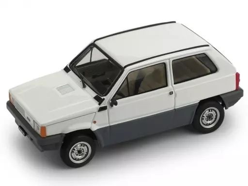 ミニカー　1/43 フィアット パンダ 30 1980(コルフホワイト) [R386-04] 中古】ミニカー 1/43 フィアット パンダ 30 1980(コルフホワイト