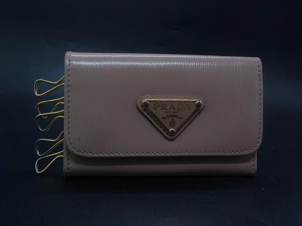 PRADA レザーキーケース ベージュ サフィアーノ レザー PRADA プラダ サフィアーノレザー キーケース 鍵入れ レディース