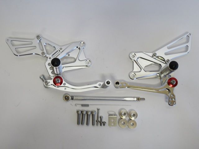 CNC 調整式 Suzuki用 SV650/SV650S SV1000/S 1998-2014 バックステップ 銀