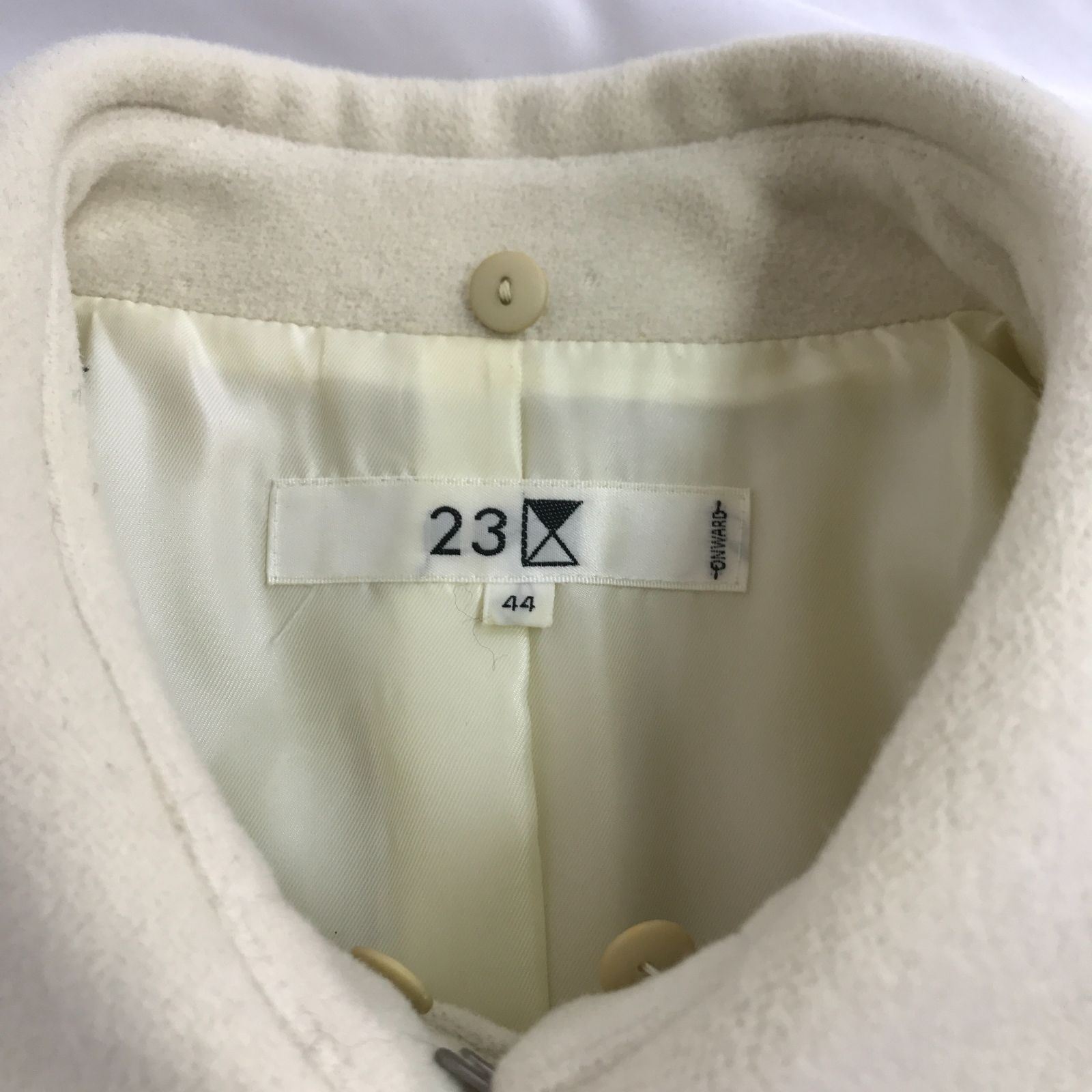 ◇ 23区 ニジュウサンク アンゴラ ＆ ウール ラビット ファー ショートコート (ファーなし) オフホワイト 44サイズ - メルカリ