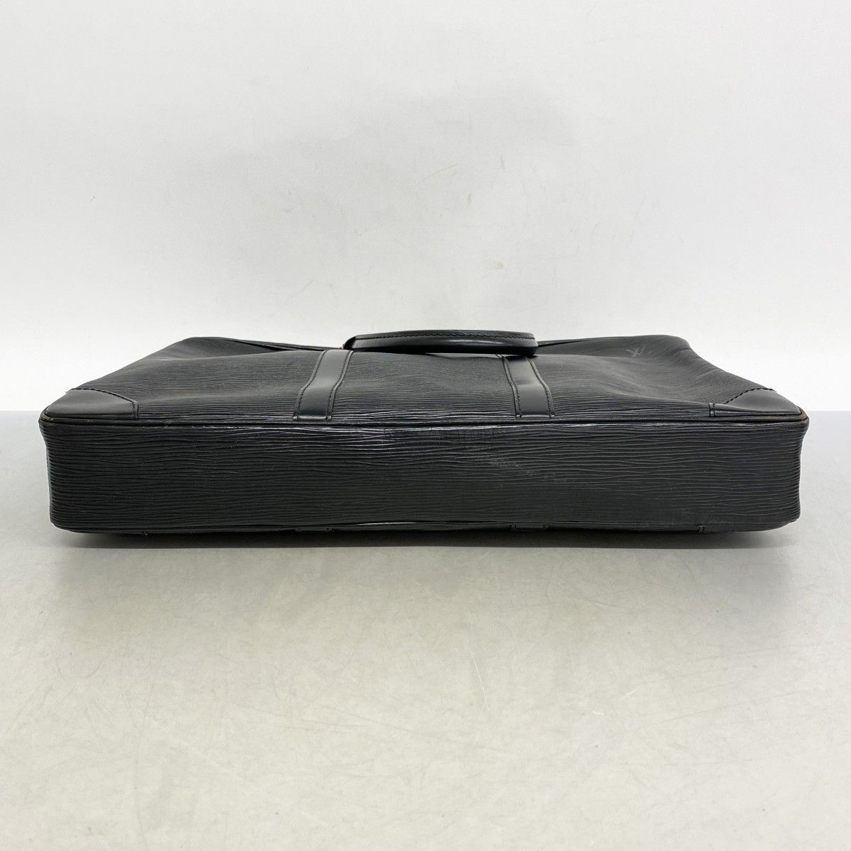 ルイヴィトン ポルトドキュマン ヴォワヤージュ ビジネスバッグ エピ