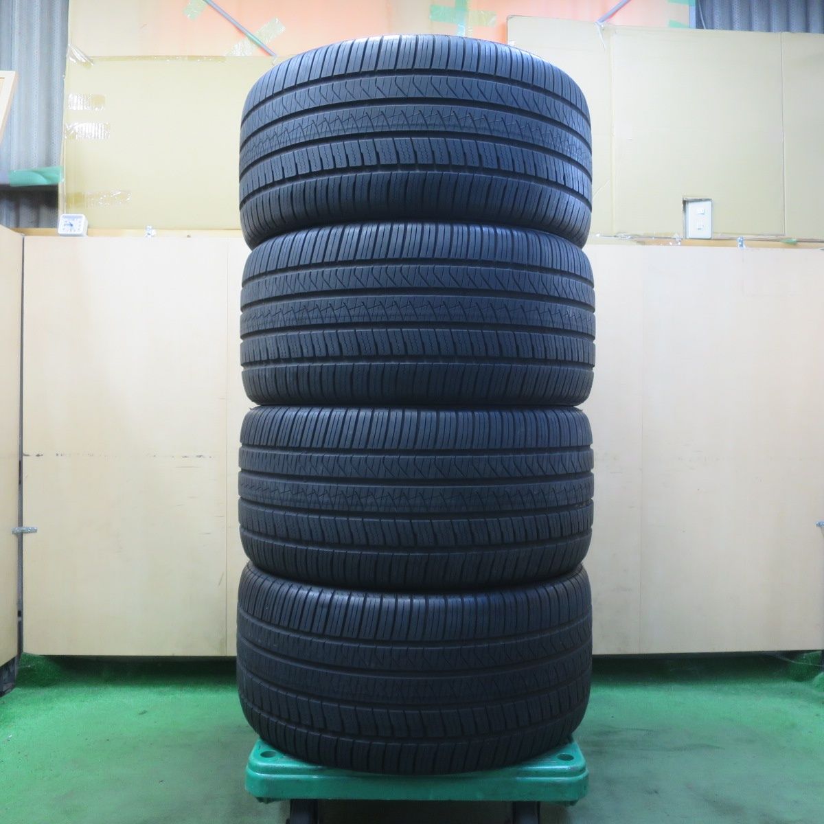 バリ溝 21年 9分 305 35R20 ピレリ PZERO オールシーズン タイヤ 20インチ フェラーリ 等 5092303イノタ