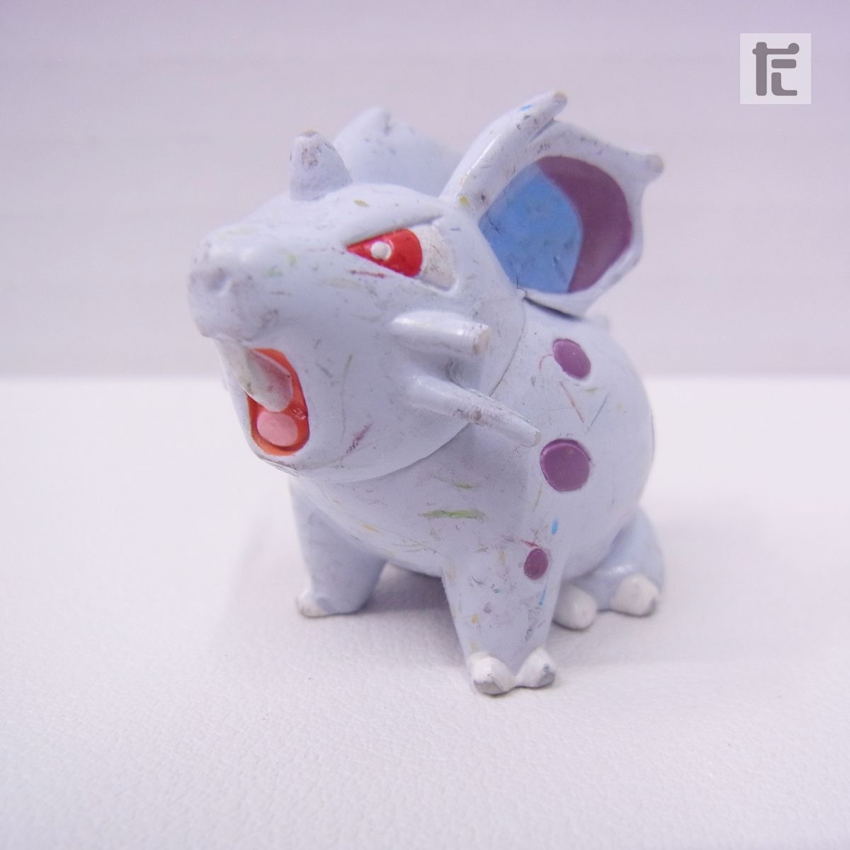 【✨貴重品✨】ポケモン　初期モンコレ　ニドラン♀系統 ポケモン モンコレ ニドラン♀ 初期 TOMY モンスター