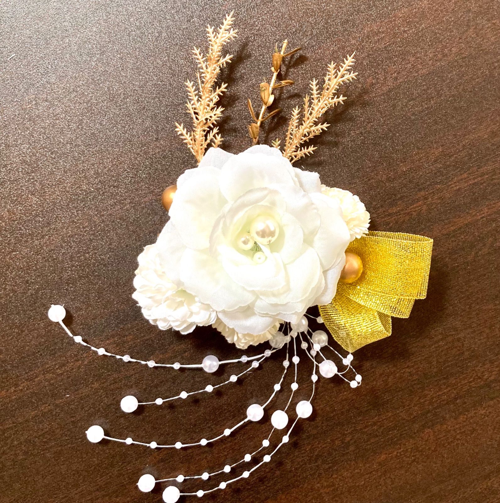 豪華な特大パール蝶々簪♥︎ホワイト白ピオニー♥︎金箔★結婚式髪飾り♥︎成人式髪飾り 豪華な特大パール蝶々簪と特大ピオニー髪飾りセット♪金箔付き