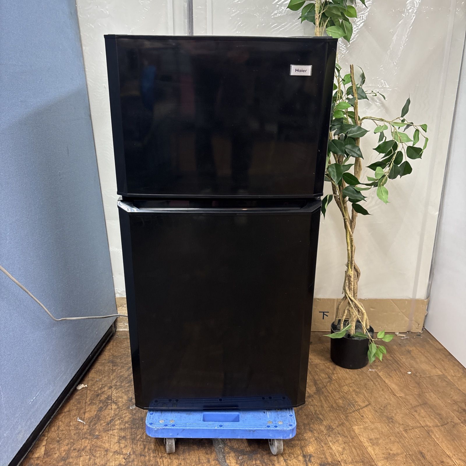 2020年製 106L 冷蔵庫 一人暮らし Haier【地域限定配送無料】 2020年製