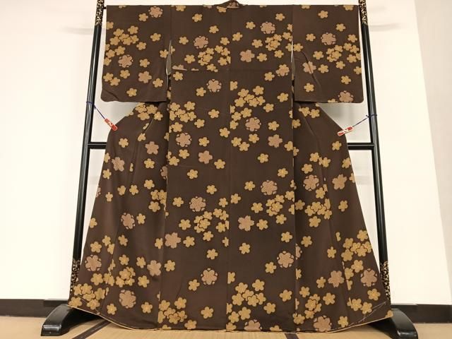 平和屋着物●上質な小紋　舞花文　金彩　鬼しぼ縮緬　正絹　逸品　未使用　AAAU8411zg 平和屋着物○上質な小紋 舞花文 金彩 鬼しぼ縮緬 正絹 逸品 未使用