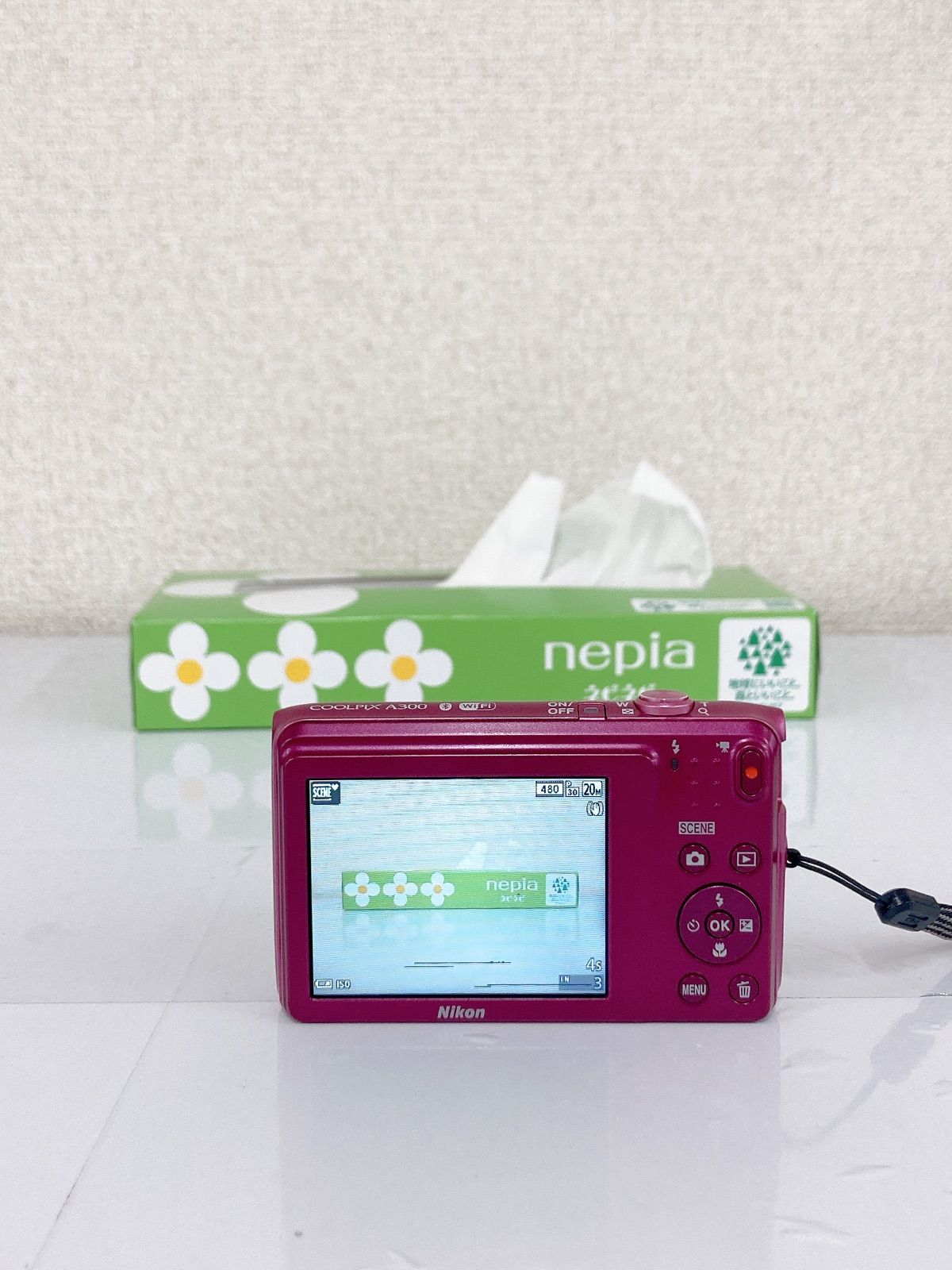 Nikon coolpix A300 コンデジ　SDカード付【4GB】 ピンク COOLPIX ニコン コンデジ Nikon A300 ピンク 中古 Wi-Fi搭載 SD