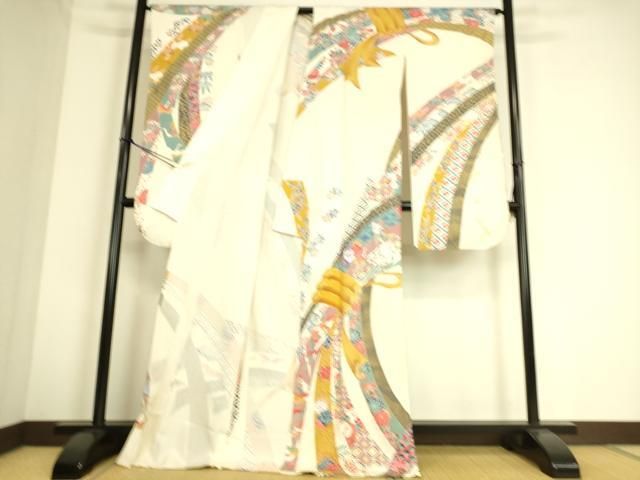 刺繍　金彩　熨斗　桜花模様　振袖　成人式 晴れの日 着物 032a p 刺繍金彩熨斗桜花模様振袖成人式 晴れの日 着物 032a p