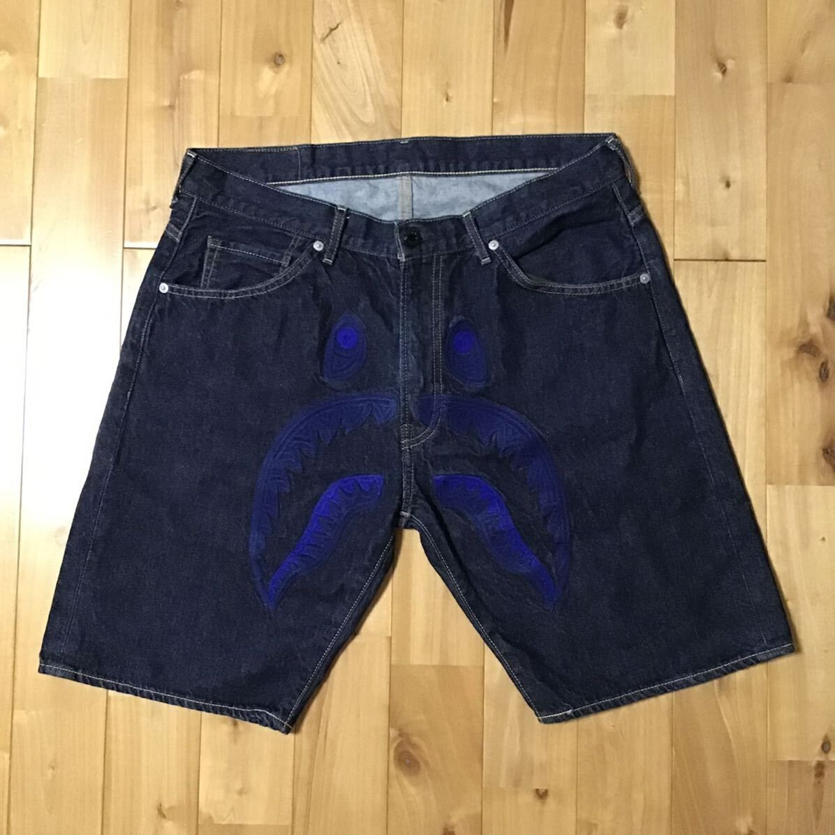 BAPE アベイシングエイプ シャークデニム L 刺繍