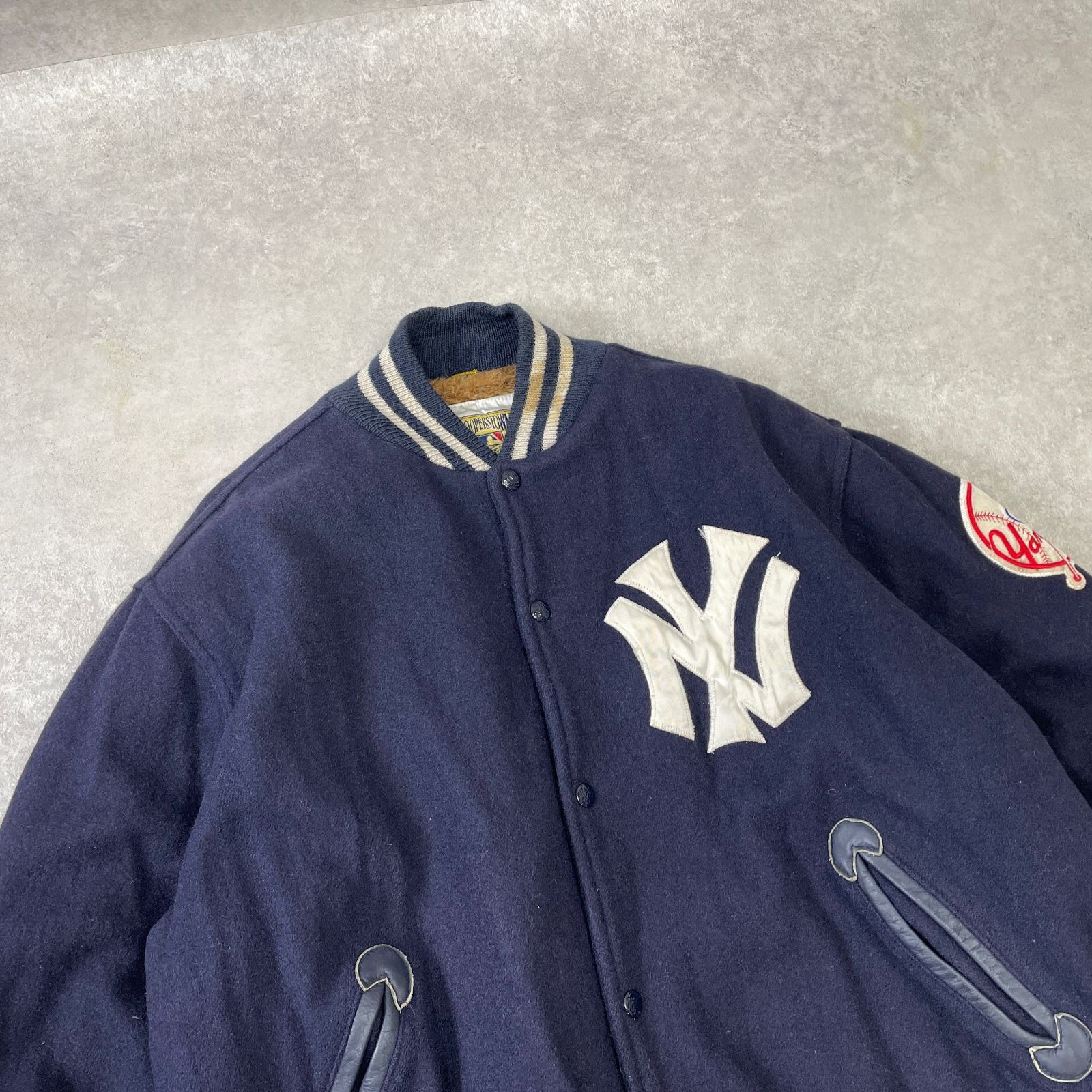 mitchell&ness COOPERSTOWN COLLECTION NY ヤンキース ロゴ刺繍 